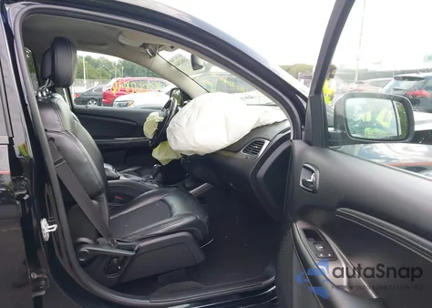 2015 Dodge Journey Crossroad z USA, uszkodzony, nr VIN 3C4PDDGG7FT526845